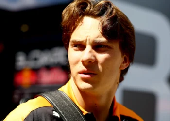 Oscar Piastri reacts to ‘getting taken out by a backmarker’ in unusual Hungarian GP incident