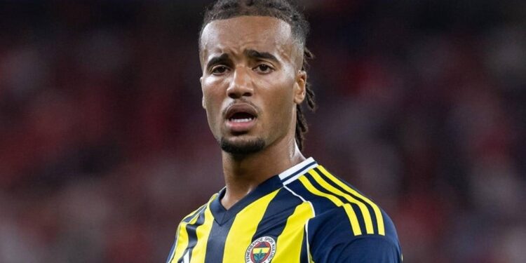 Chelsea & Man Utd plot swoop to sign Archie Brown
