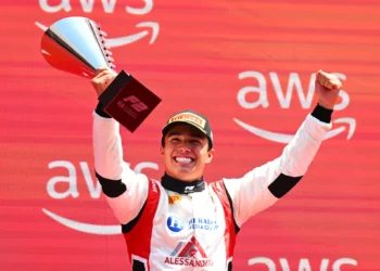 Noel Leon wins Budapest Feature Race as Rafael Camara closes points gap
