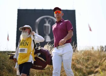 Why was this caddie allowed to use a rangefinder at The Open Championship?