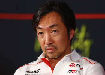 ‘Absolute nonsense’ – Ayao Komatsu refutes Ollie Bearman’s salary demand is the reason for Haas contract delay