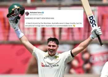 Fans react as Matt Renshaw smashes a fighting century against South Africa on Day 2 of the 1st Test