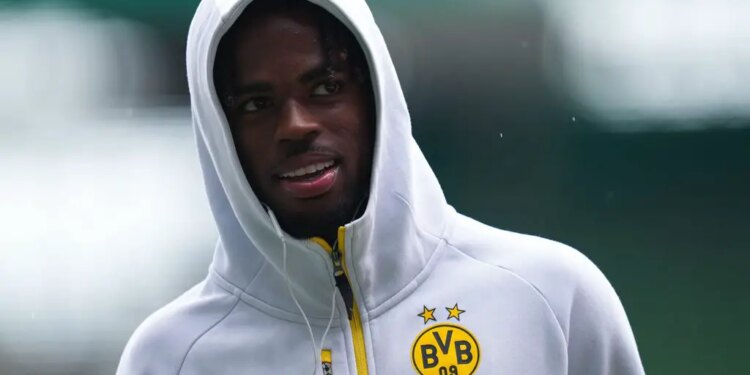 ‘He really made an effort’ – Borussia Dortmund’s Niko Kovač lauds Carney Chukwuemeka