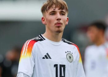 Man Utd, Arsenal & Liverpool eye move to sign Lennart Karl