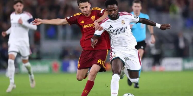 Official: Barcelona & Real Madrid stars handed international call-ups