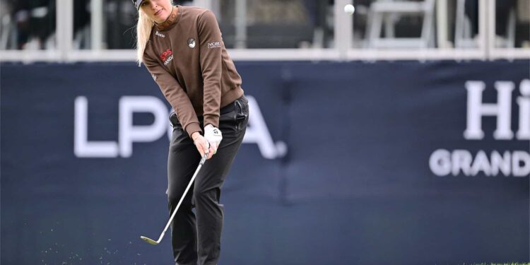Why your chipping is good on the practice greens but falls apart on the course – National Club Golfer