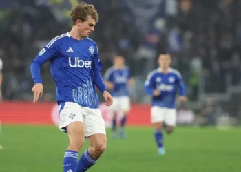 Fantastic Nico Paz Stars as Como Demolish Terrible Man United