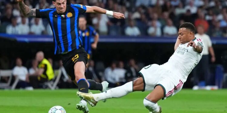 Barcelona January signing hinges on Hansi Flick